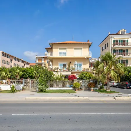 Seahouse Terrazza A 100 M Dal Mare